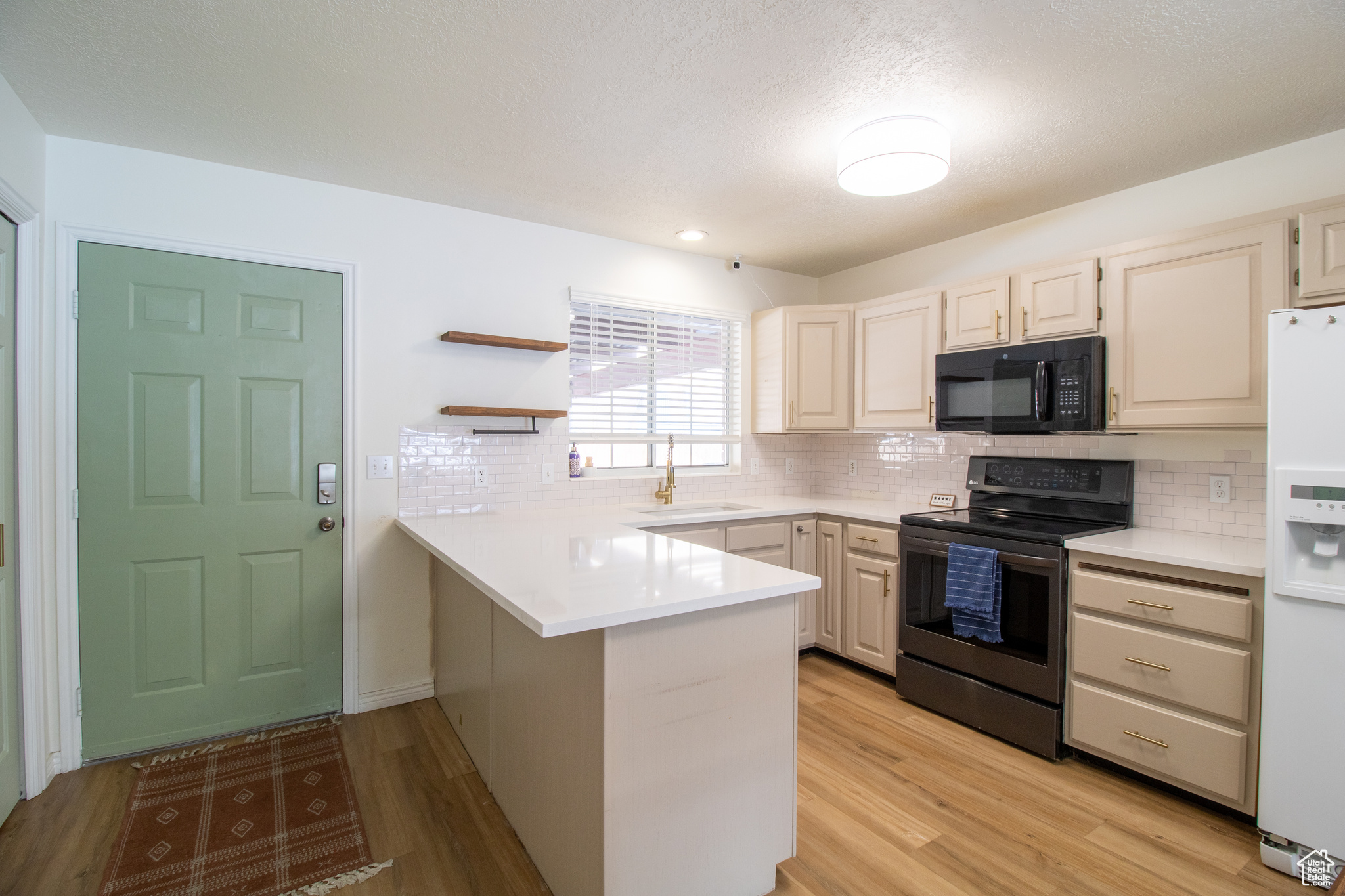 573 E Main St #11, American Fork, Utah image 4