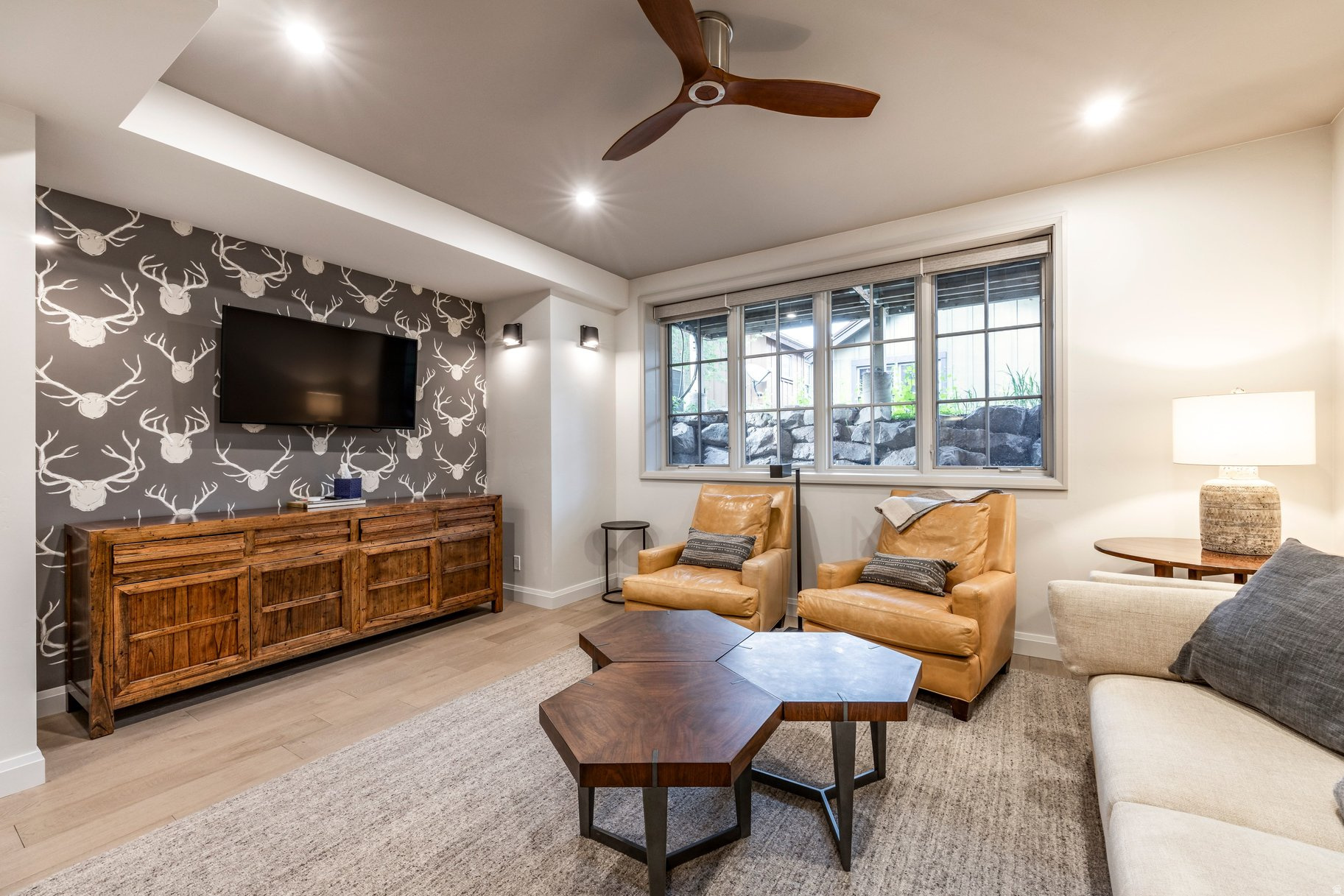 SNYDERS ADDITION - Residential