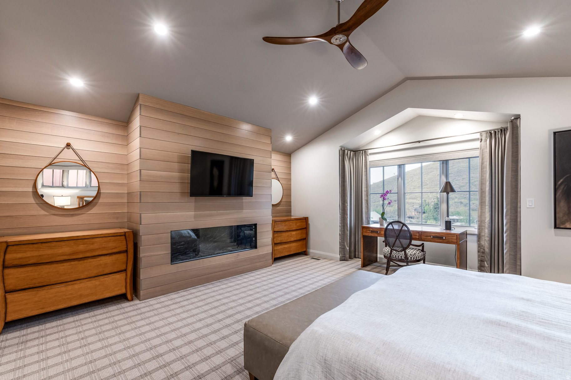 SNYDERS ADDITION - Residential