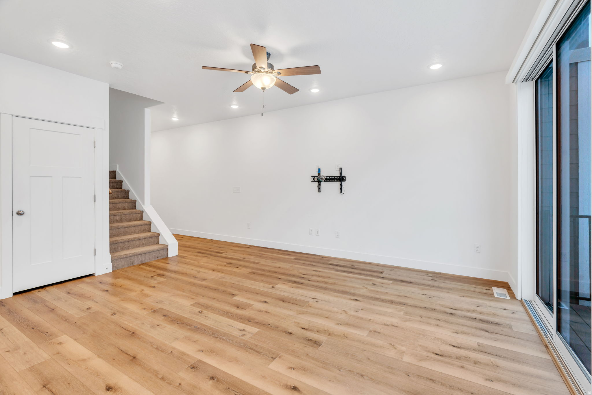 HIGHLAND VISTA - Residential