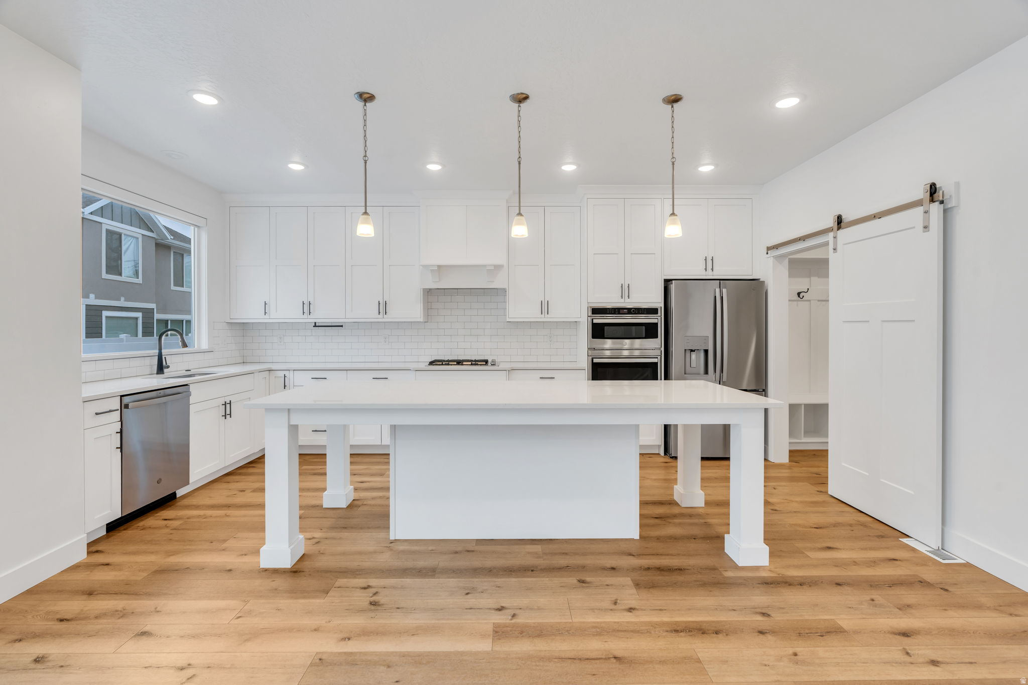 HIGHLAND VISTA - Residential