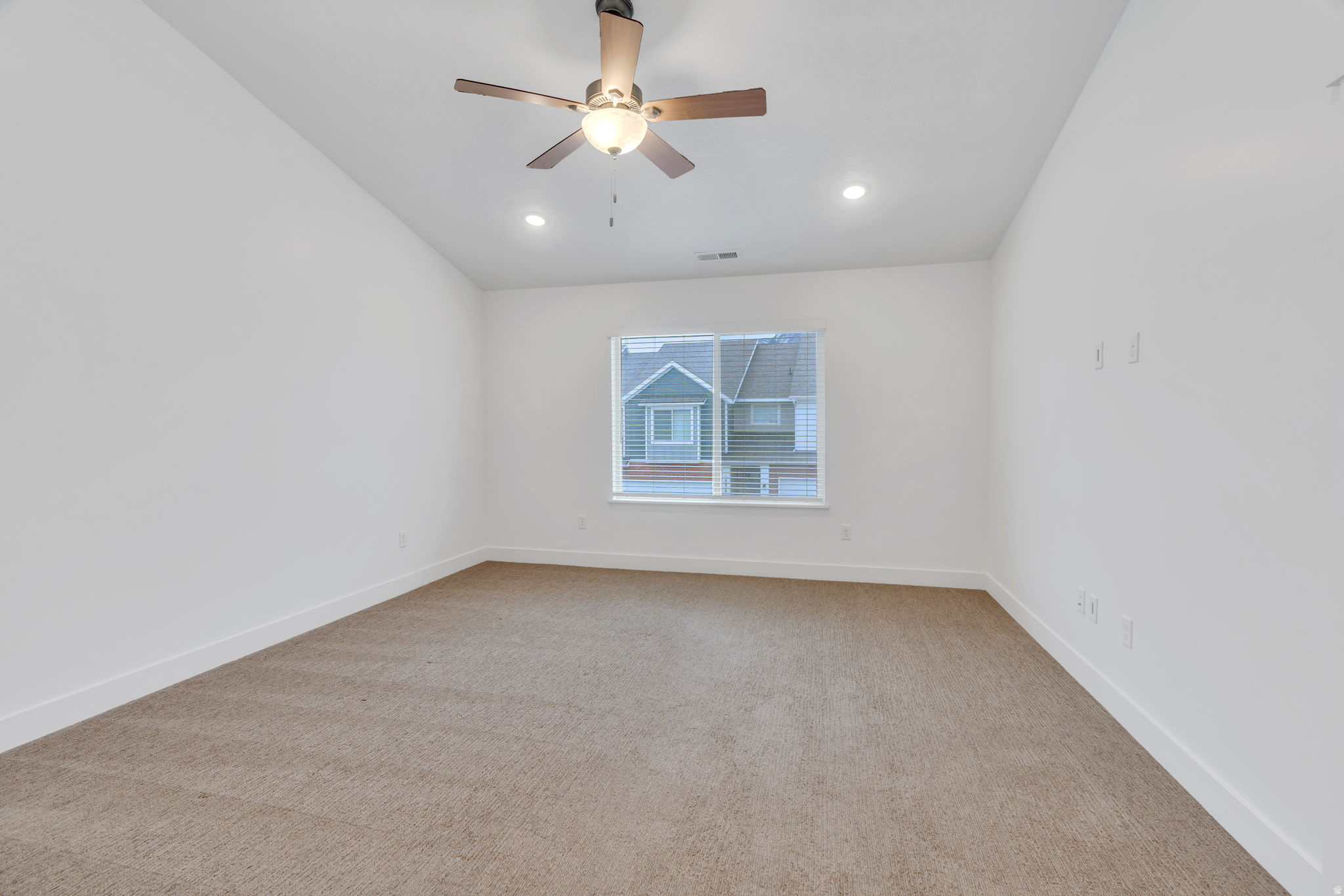 HIGHLAND VISTA - Residential