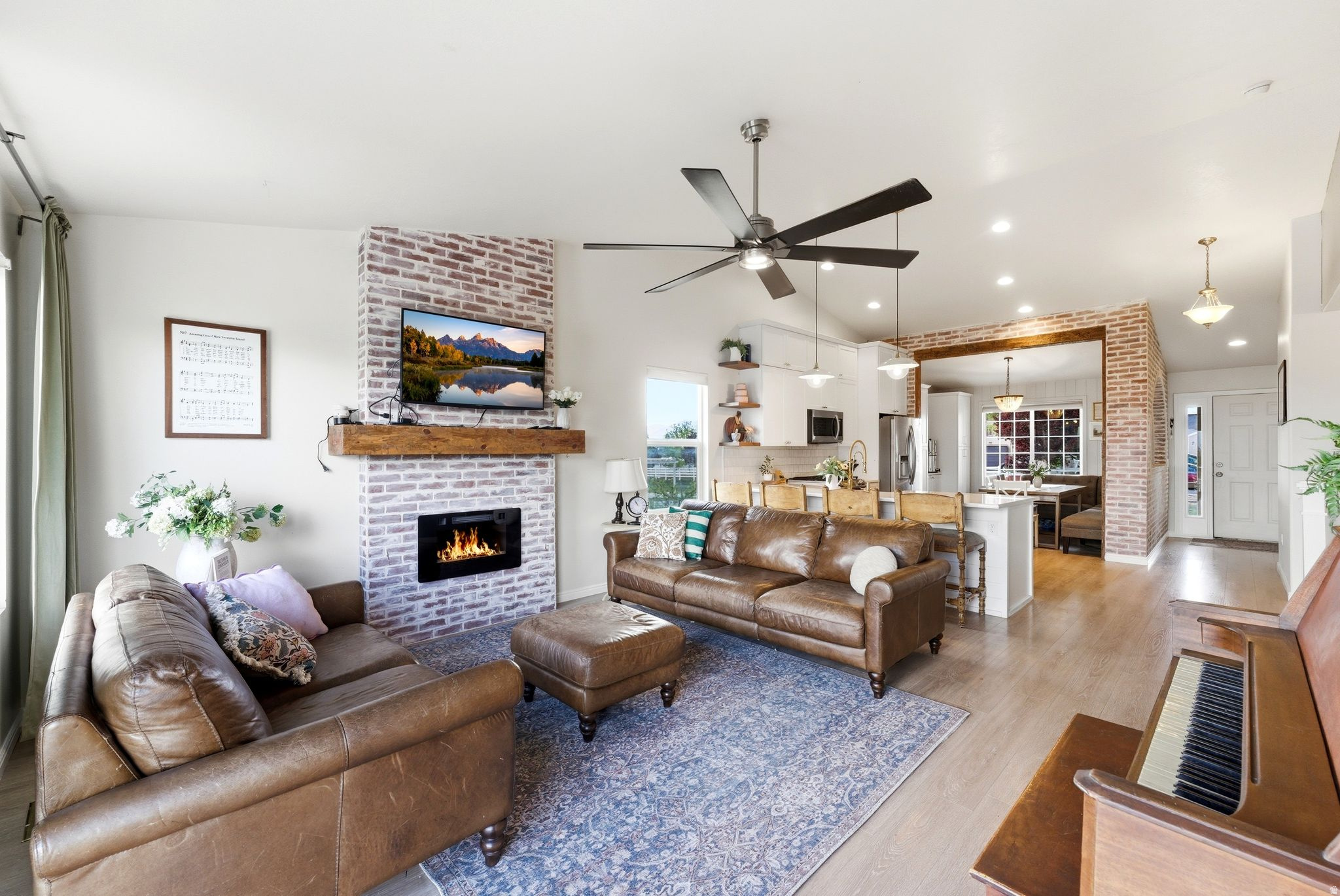 GRANTSVILLE CITY - Residential