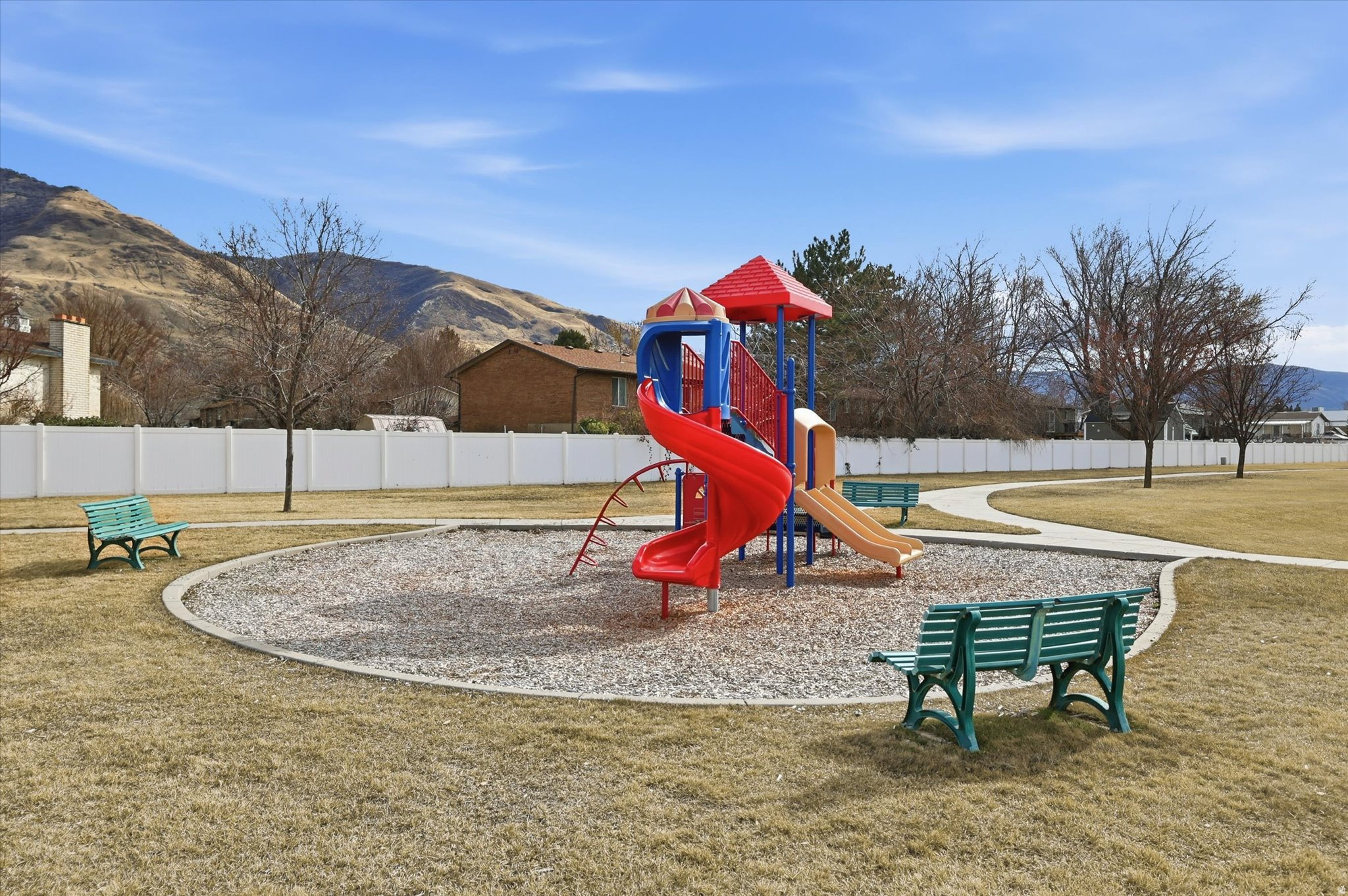 PINEAE VILLAGE - Residential