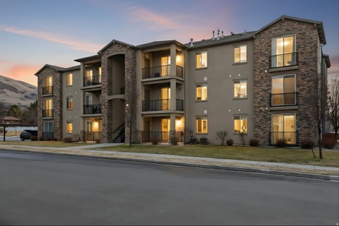 Condo For Sale - 281 W 650 #B<br/> Centerville, UT 84014