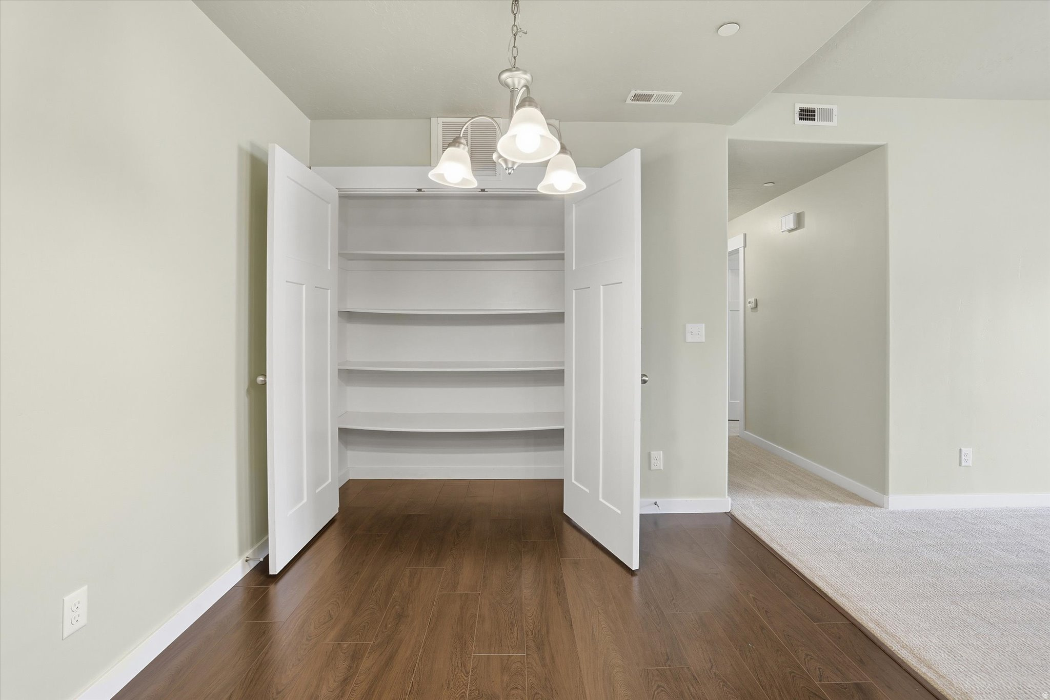 PINEAE VILLAGE - Residential