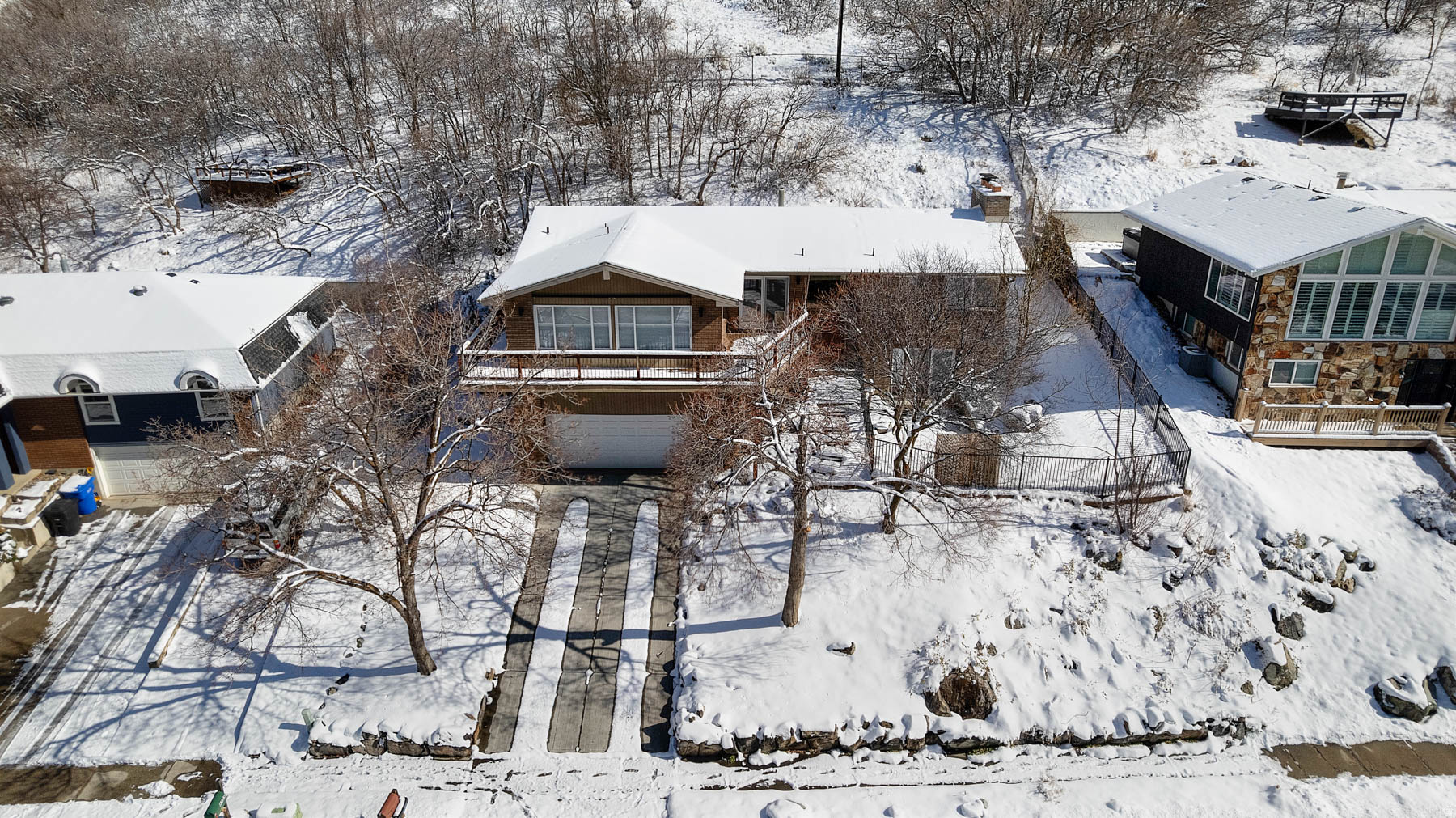 TOP OF THE WORLD - Residential