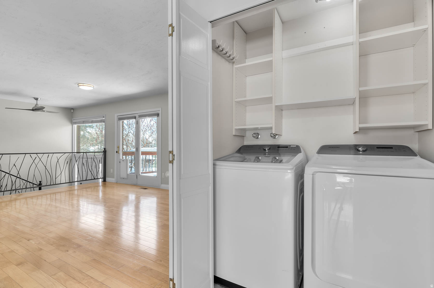 TOP OF THE WORLD - Residential