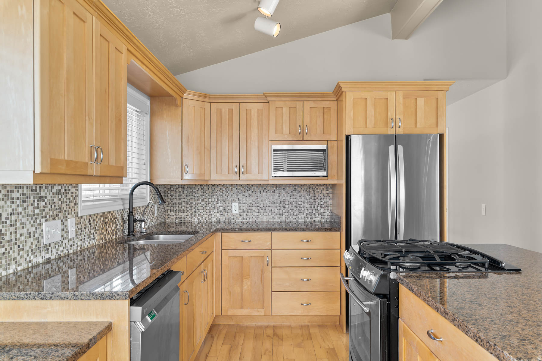 TOP OF THE WORLD - Residential