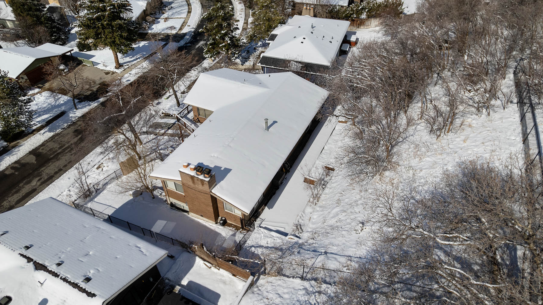 TOP OF THE WORLD - Residential