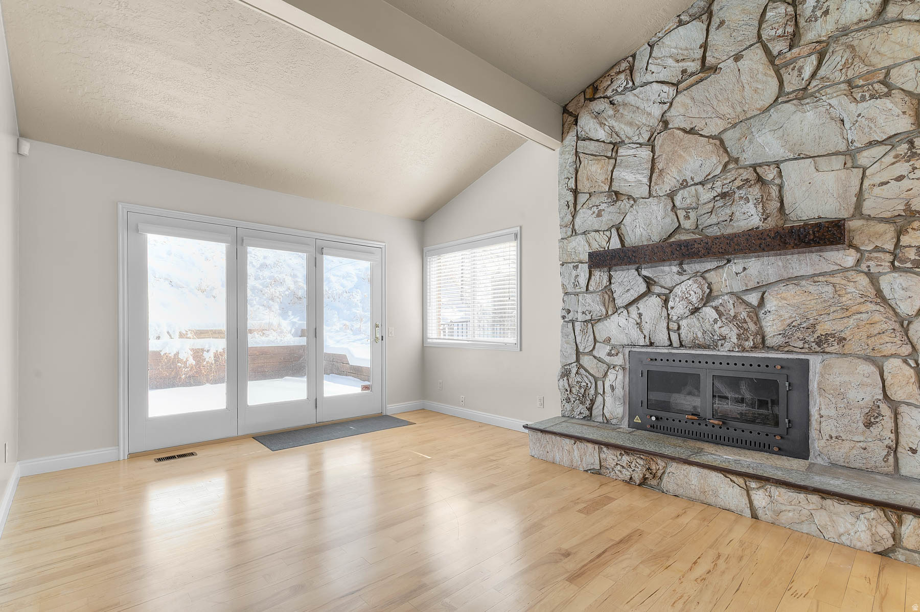 TOP OF THE WORLD - Residential