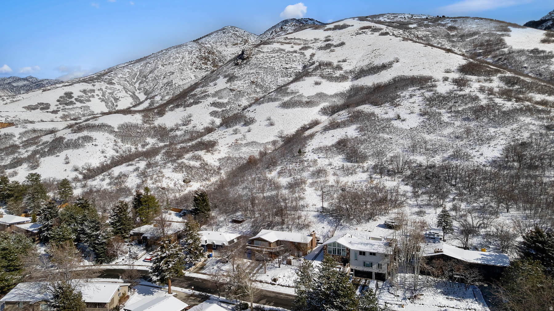 TOP OF THE WORLD - Residential