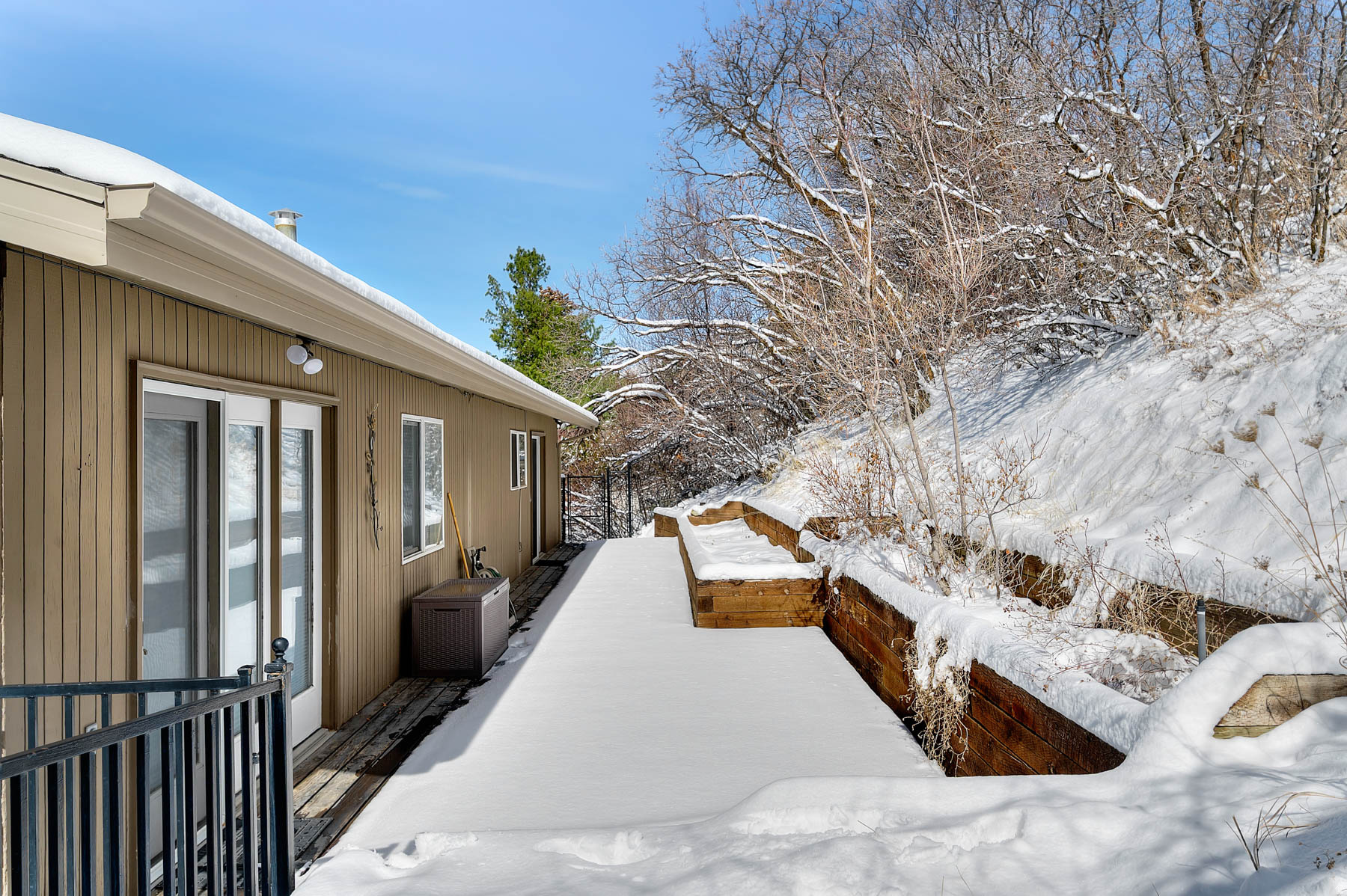 TOP OF THE WORLD - Residential