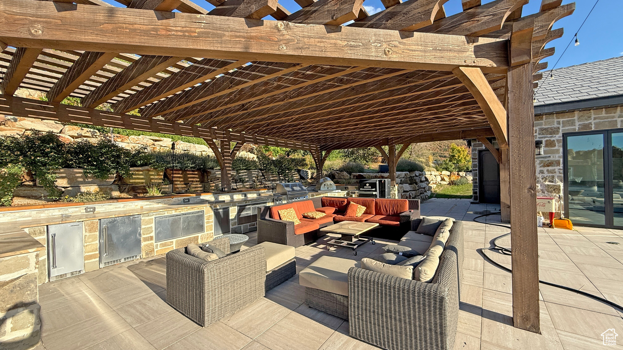 SEVEN SPRINGS - Residential