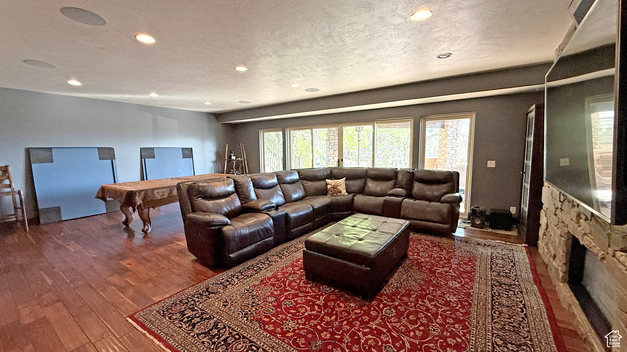 SEVEN SPRINGS - Residential