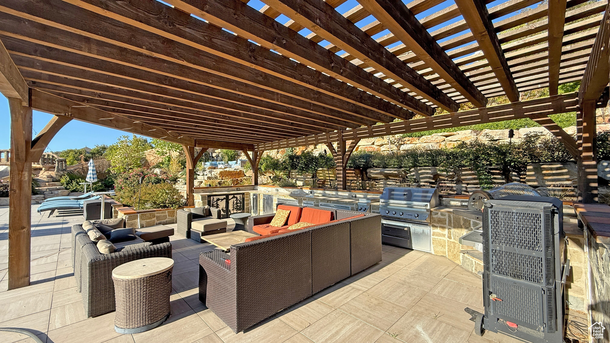 SEVEN SPRINGS - Residential