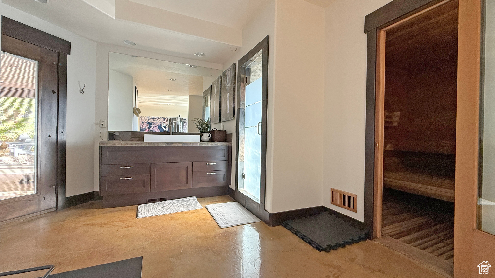 SEVEN SPRINGS - Residential