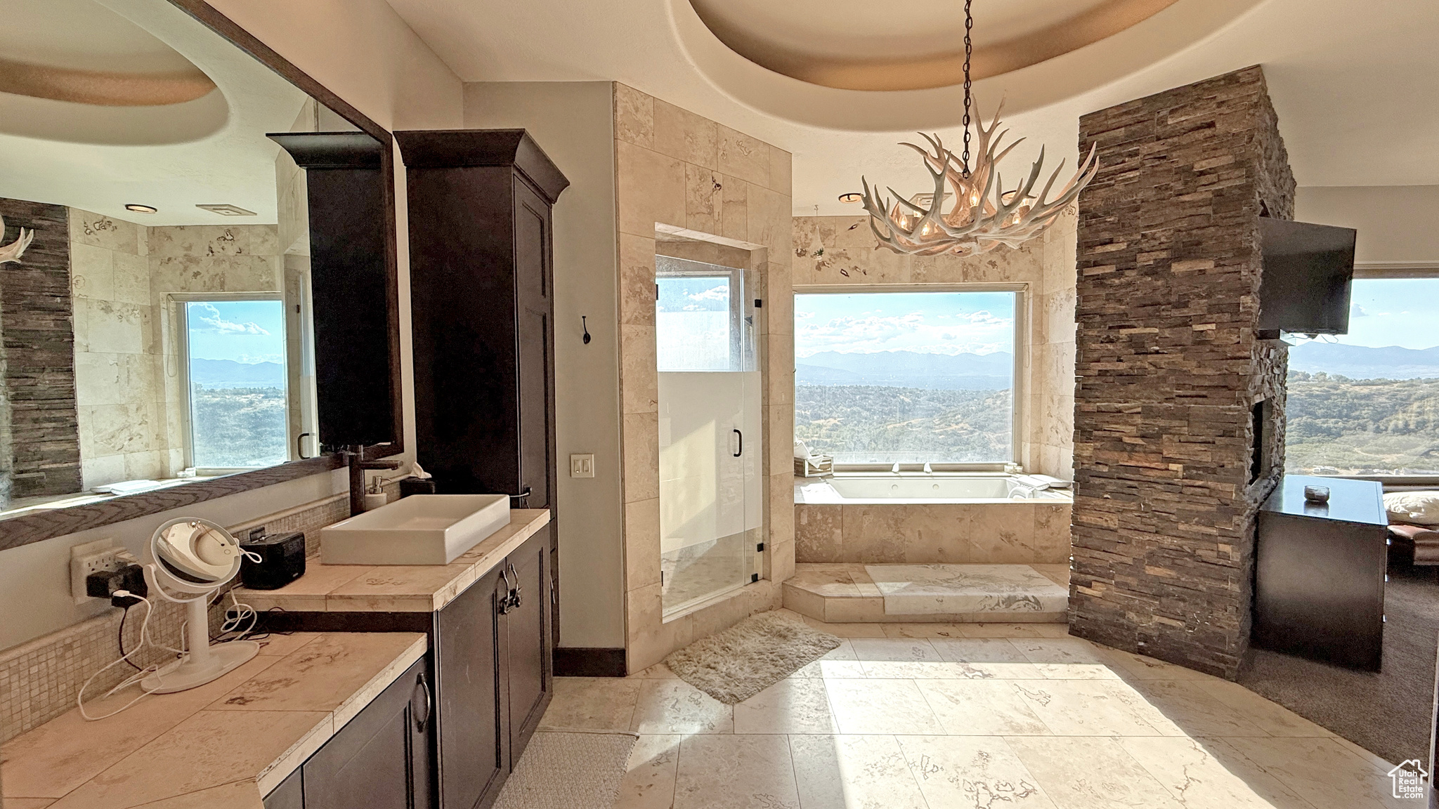 SEVEN SPRINGS - Residential