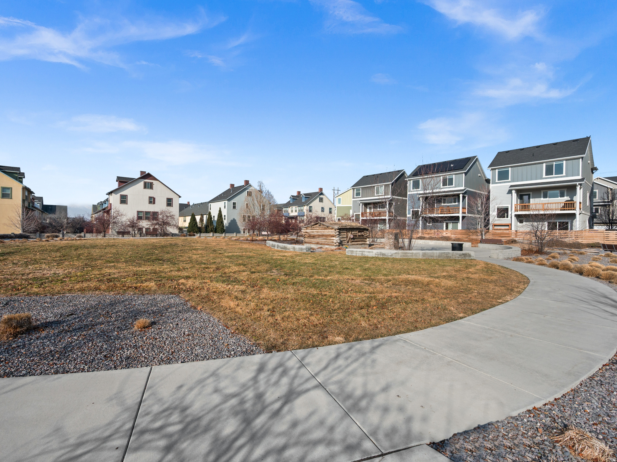 FOUNDERS POINT - Residential