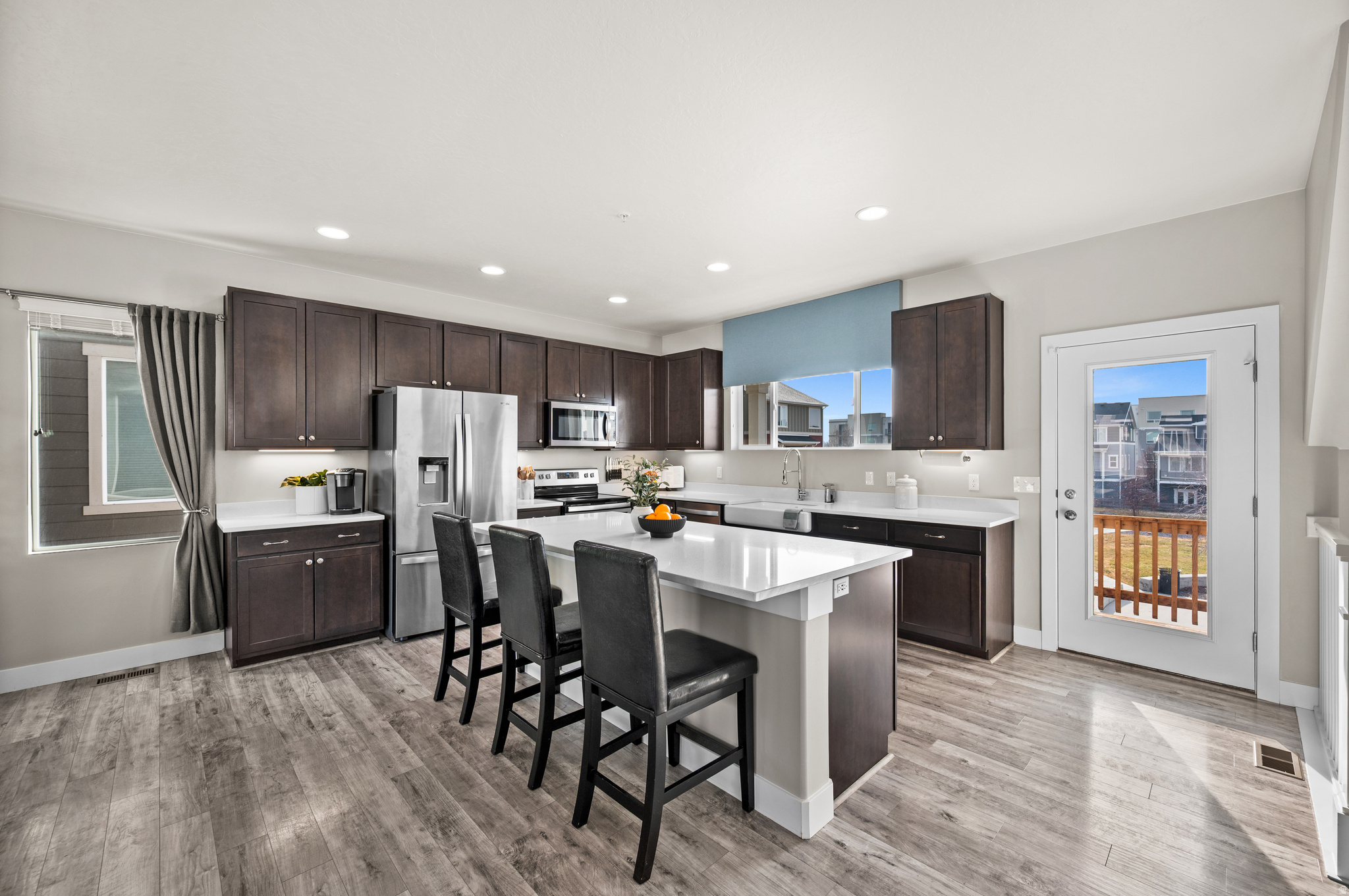 FOUNDERS POINT - Residential