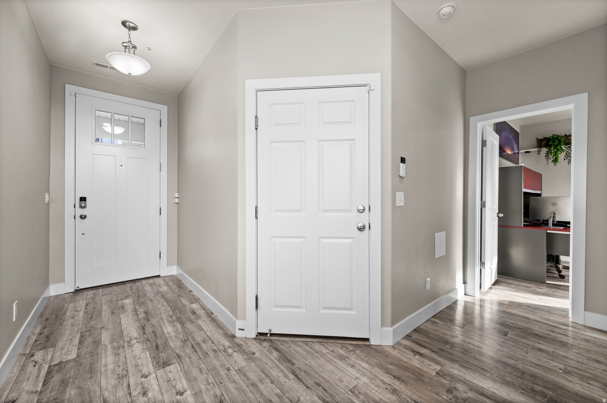 FOUNDERS POINT - Residential