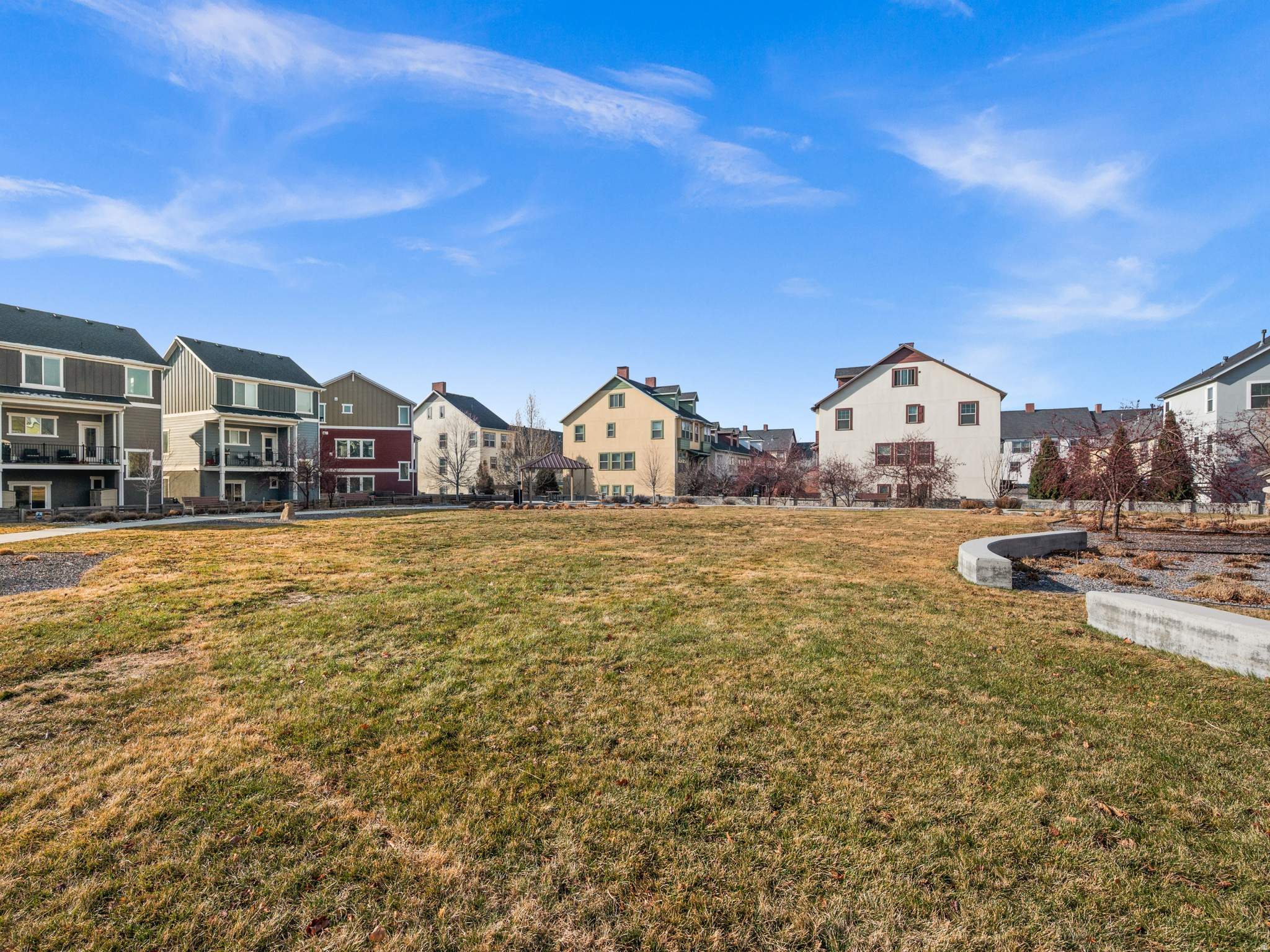 FOUNDERS POINT - Residential