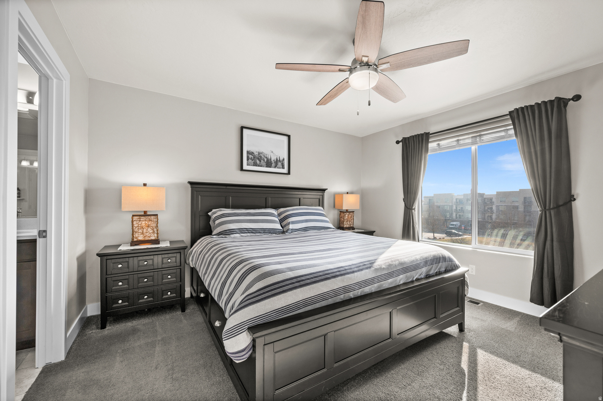 FOUNDERS POINT - Residential