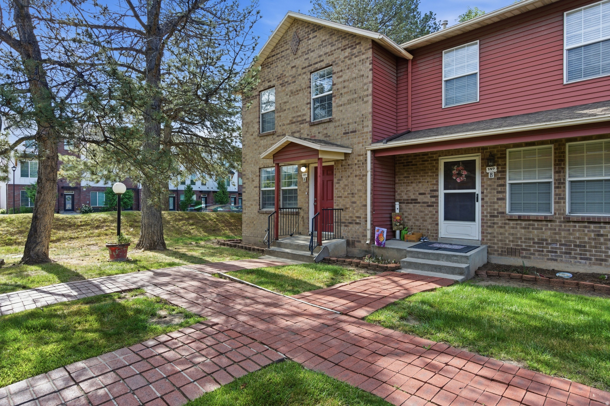 COURTYARD TOWNHOMES - Residential