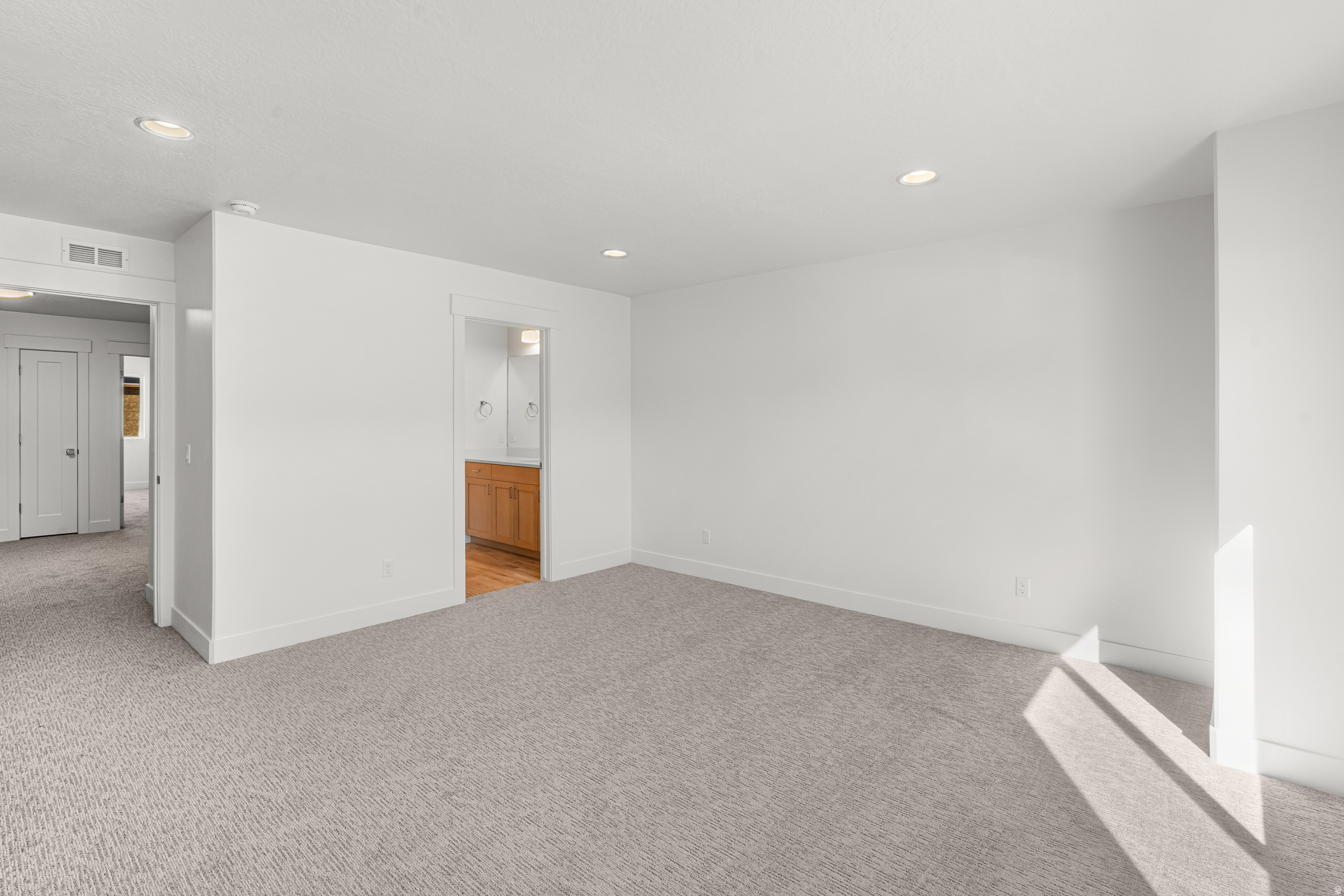 RC'S PARKWEST - Residential