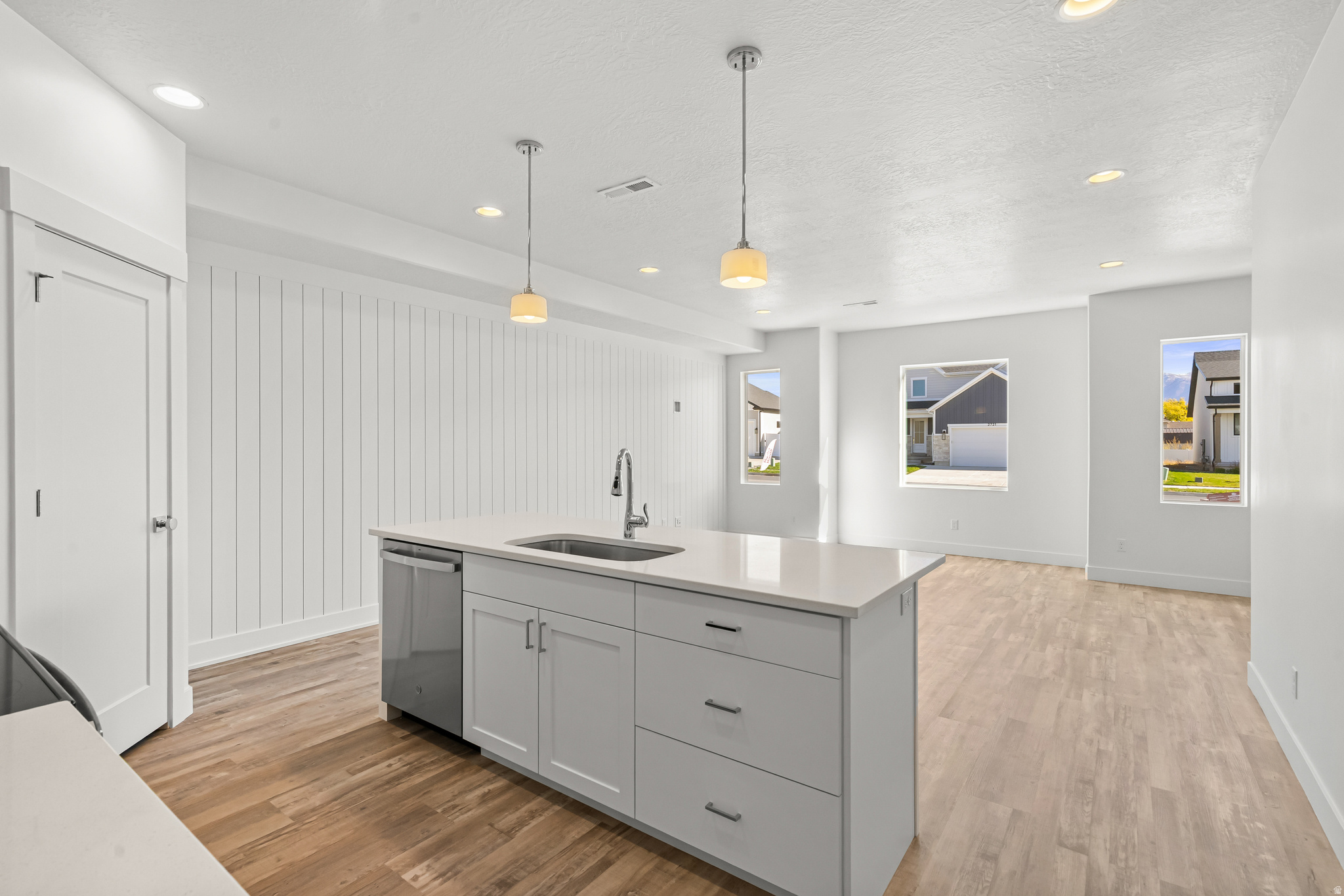 RC'S PARKWEST - Residential