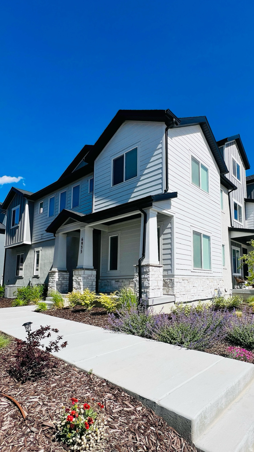 SKY RANCH - Residential