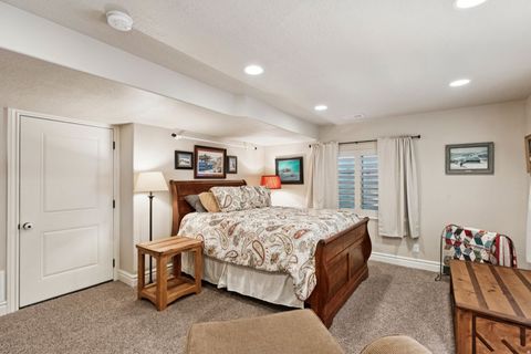 Tiny photo for 952 E BRIDGES CT, Murray, UT 84121 (MLS # 2139619)