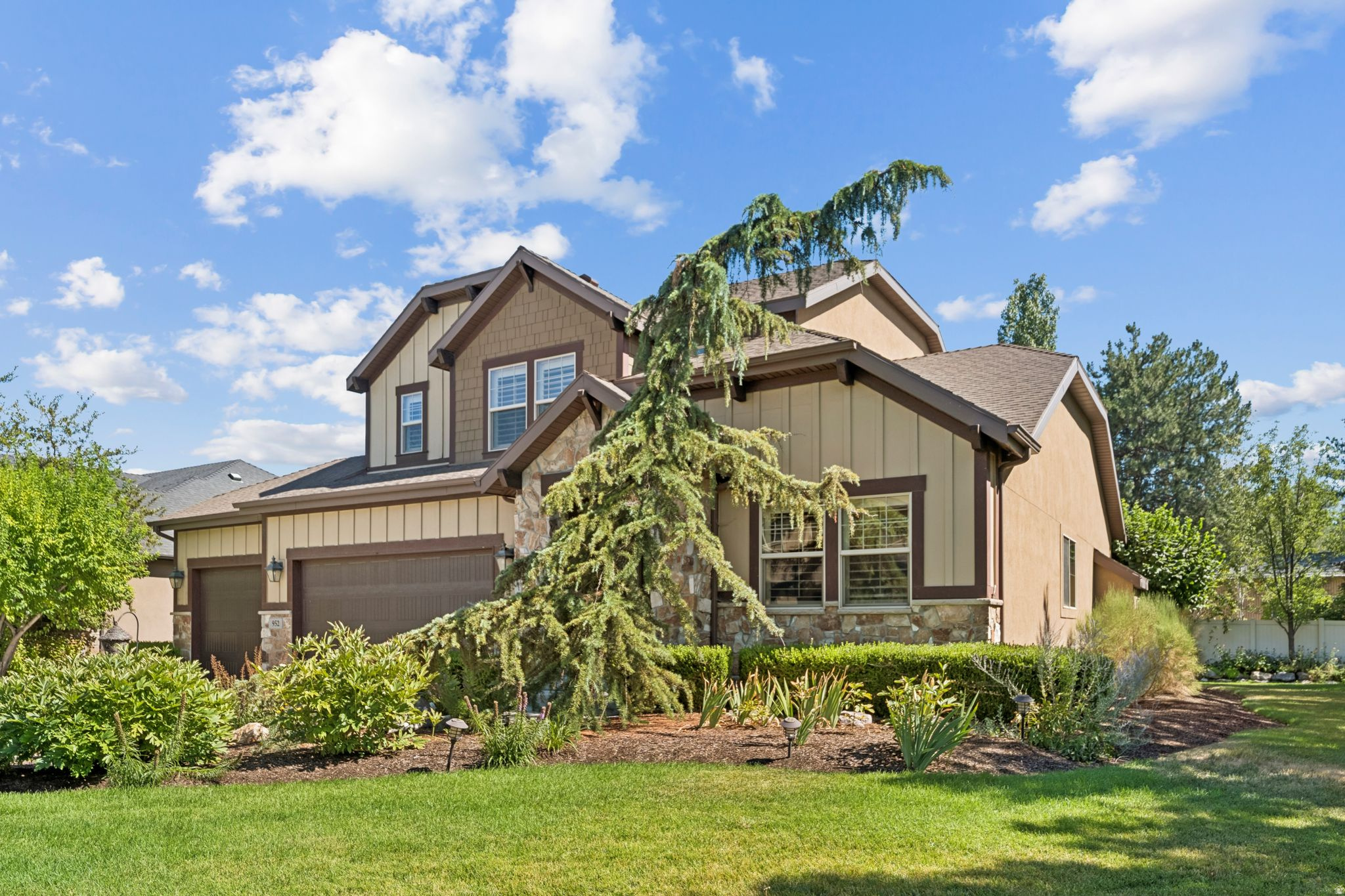 BRIDGES ON VINE PUD - Residential