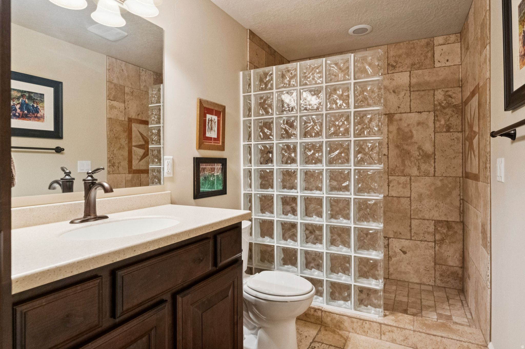 BRIDGES ON VINE PUD - Residential