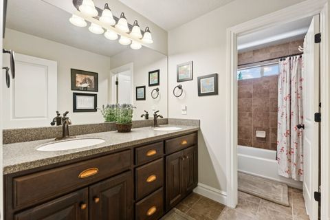 Tiny photo for 952 E BRIDGES CT, Murray, UT 84121 (MLS # 2139619)