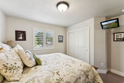 Tiny photo for 952 E BRIDGES CT, Murray, UT 84121 (MLS # 2139619)