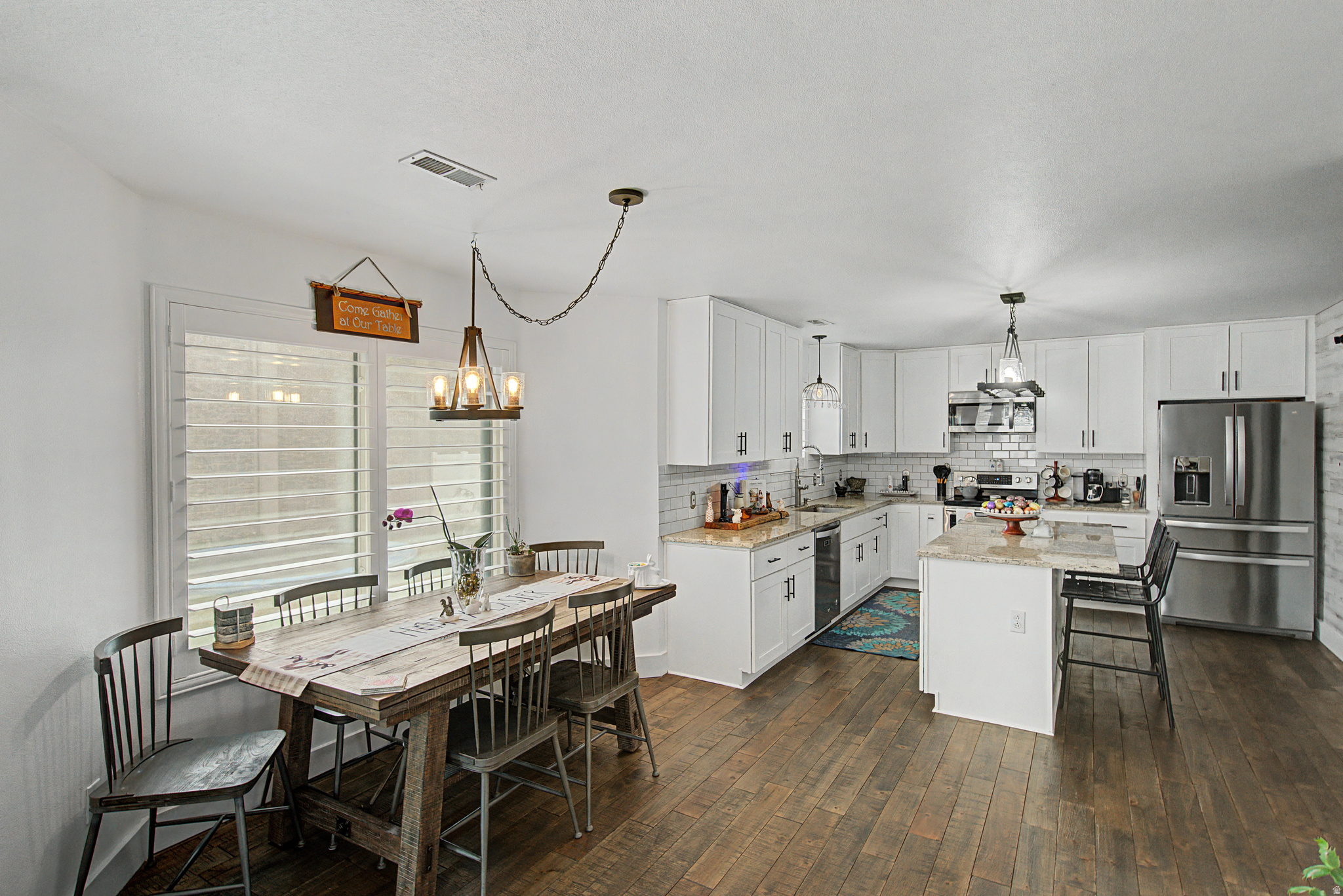 BENNY ESTATES - Residential