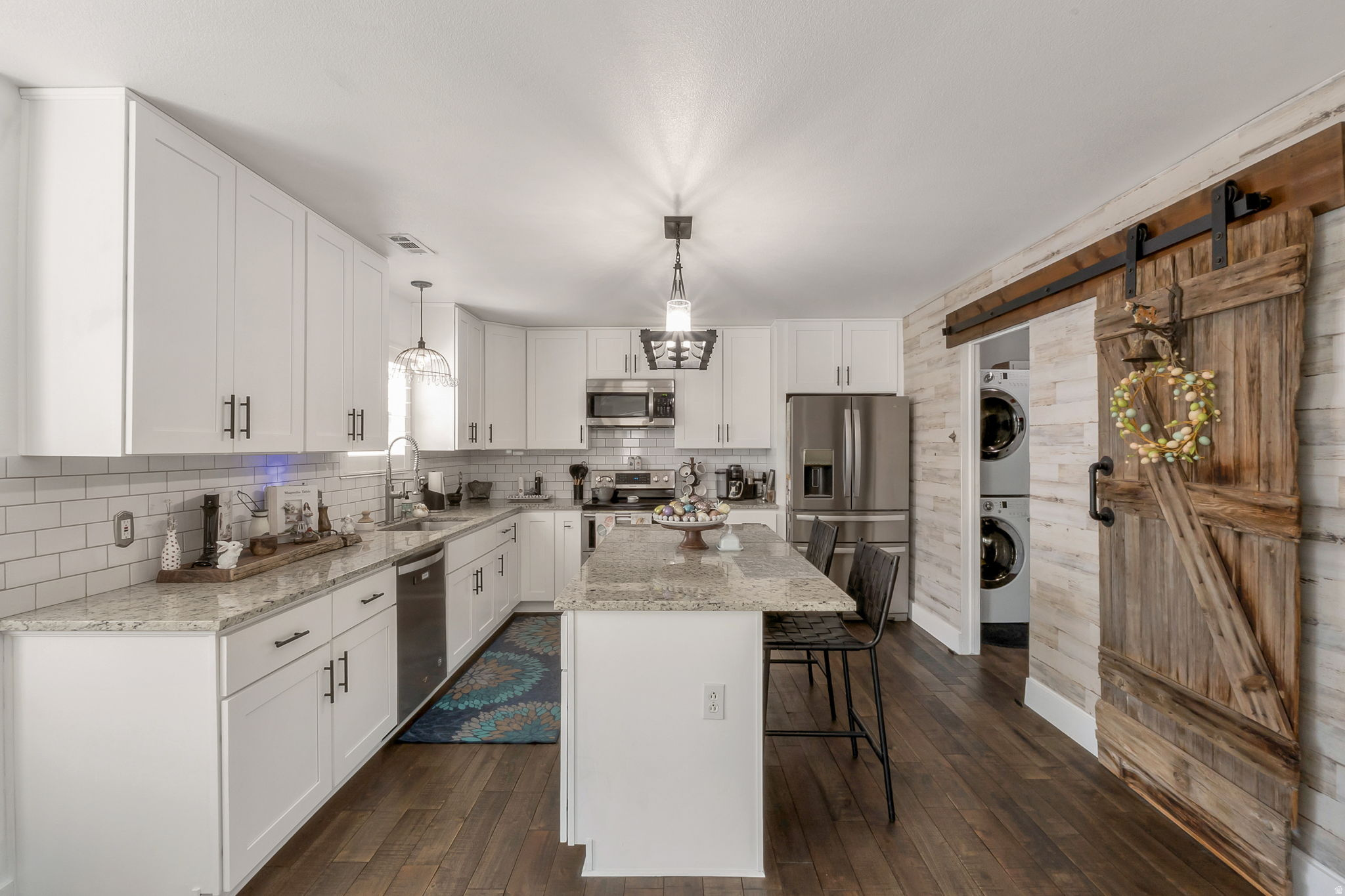 BENNY ESTATES - Residential