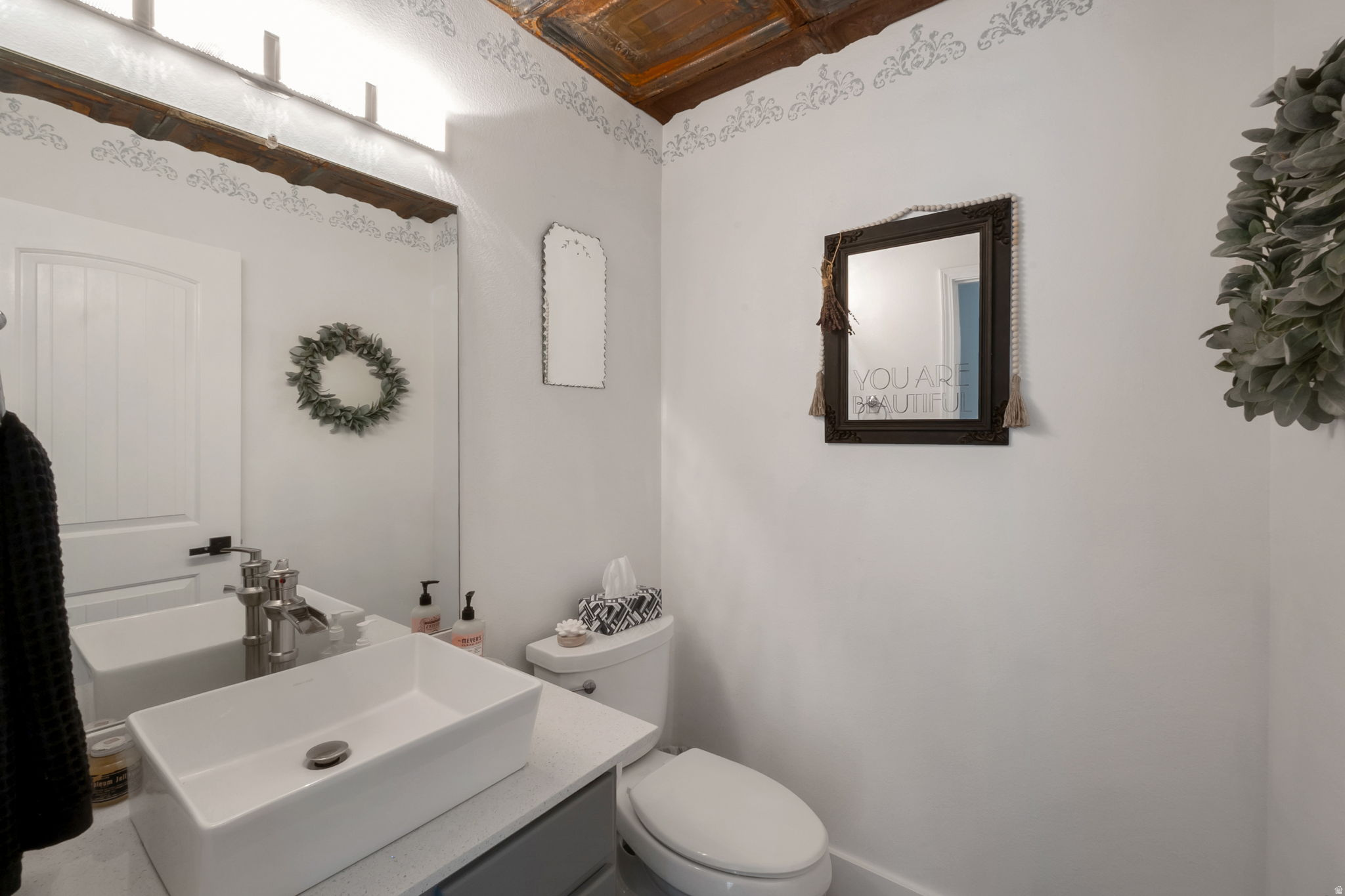 BENNY ESTATES - Residential