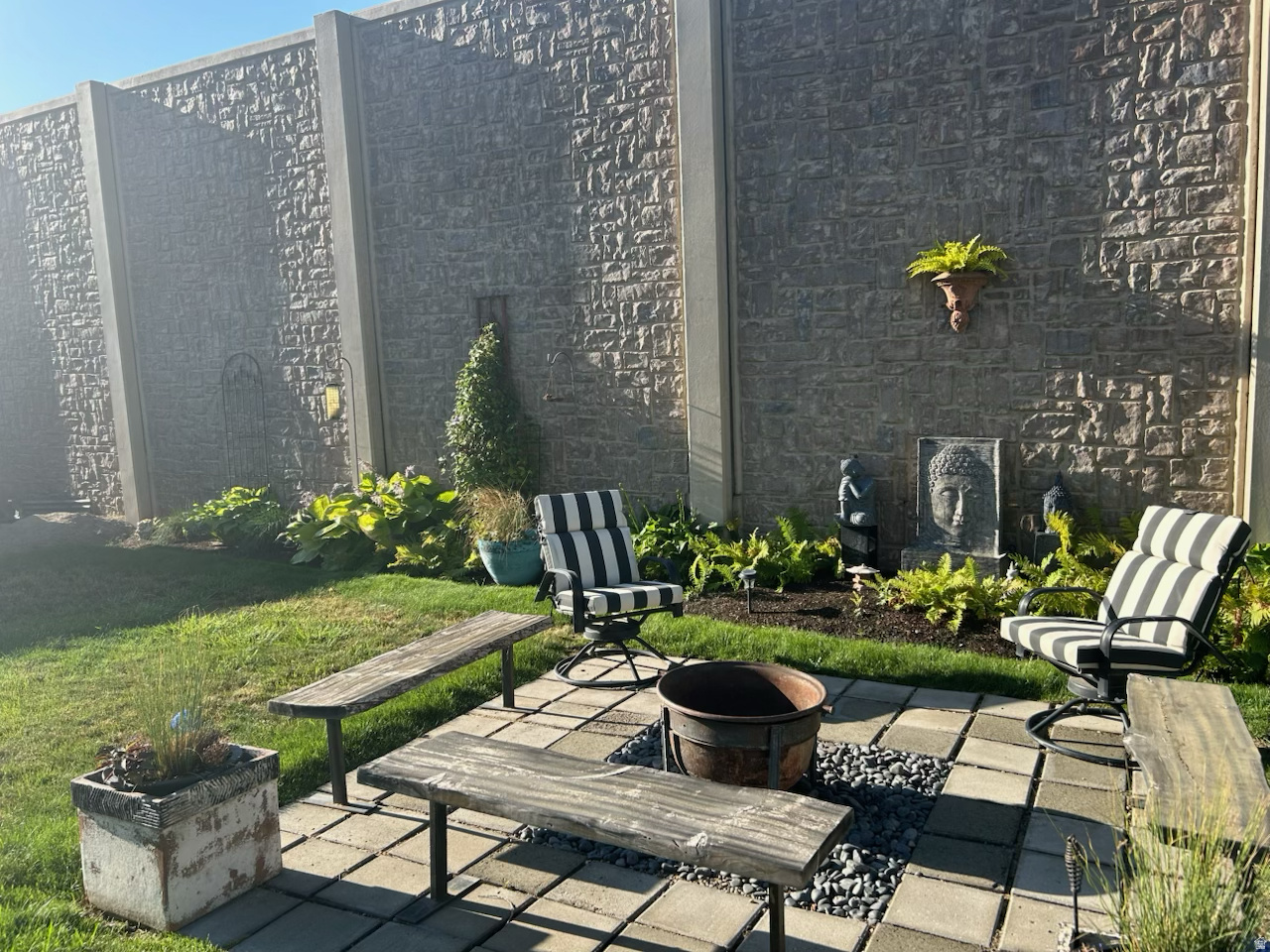 BENNY ESTATES - Residential