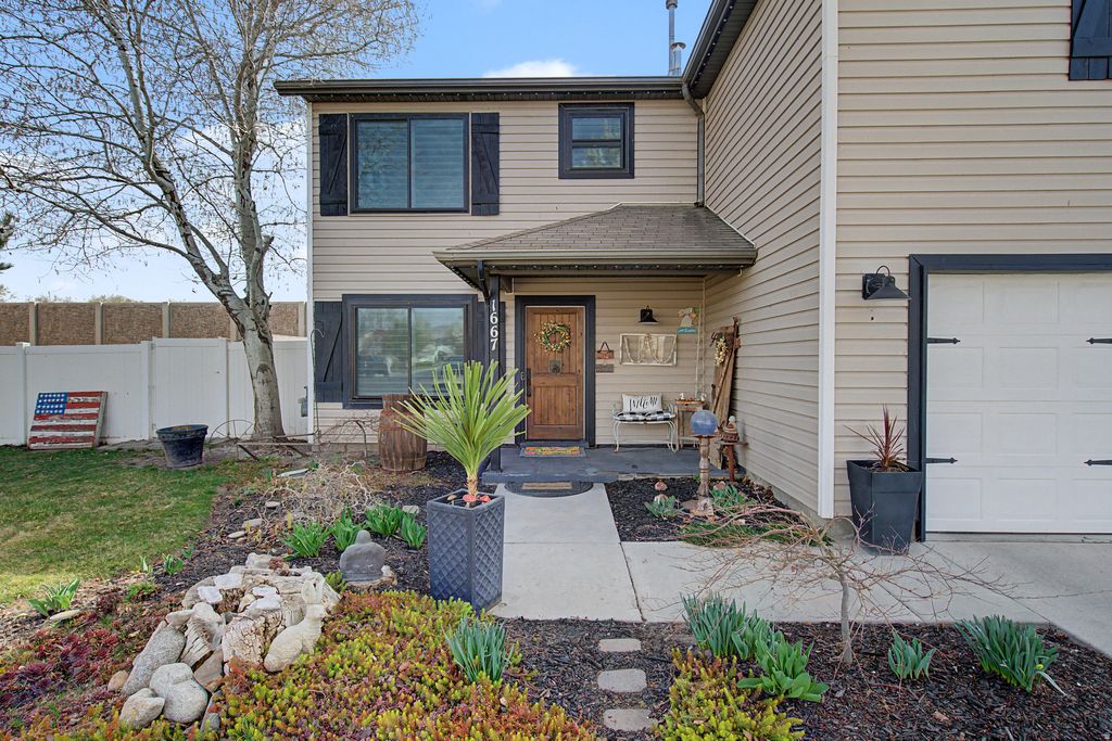 Photo of 1667 W 900 S S, Lehi, UT 84043 (MLS # 2146017)