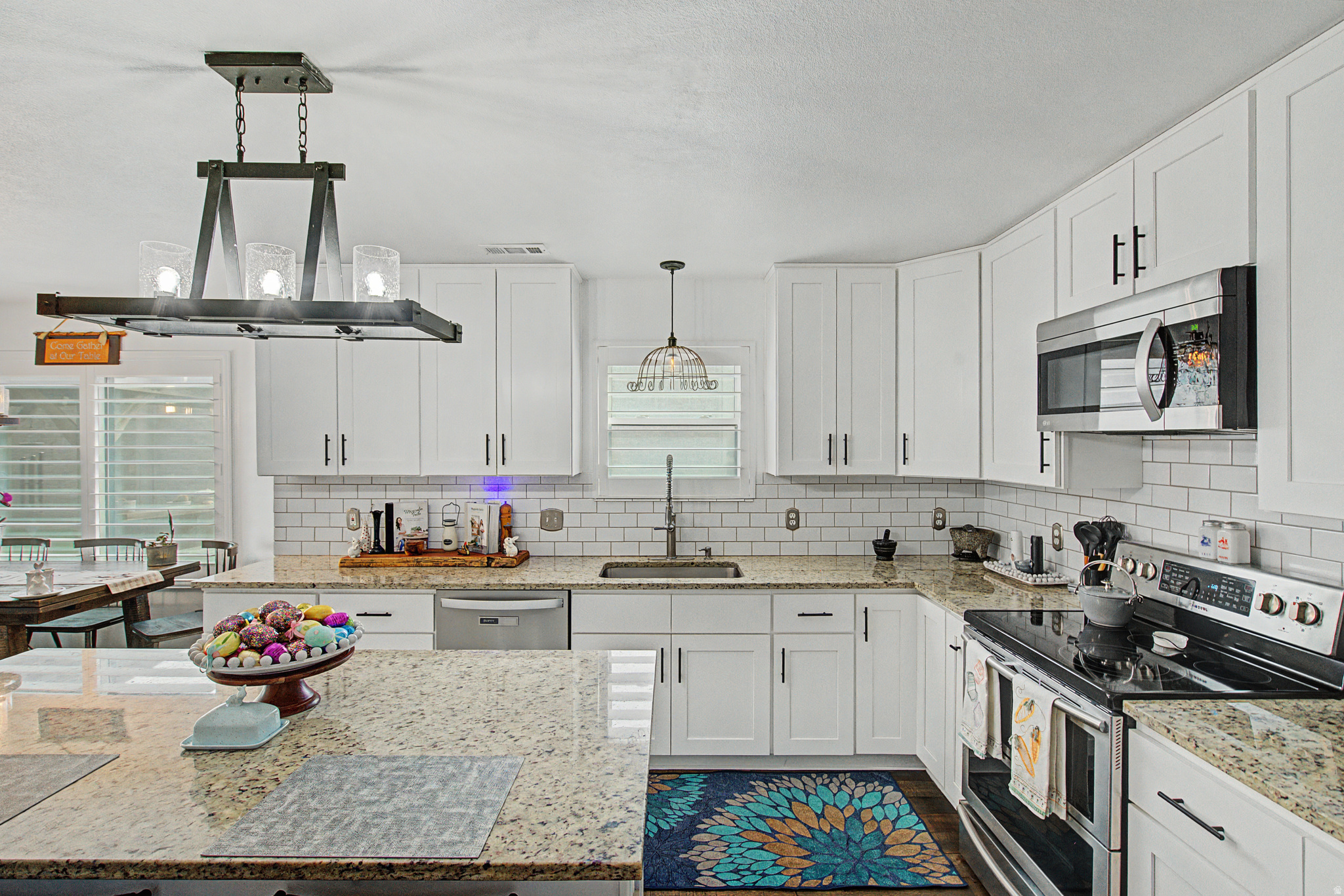 BENNY ESTATES - Residential