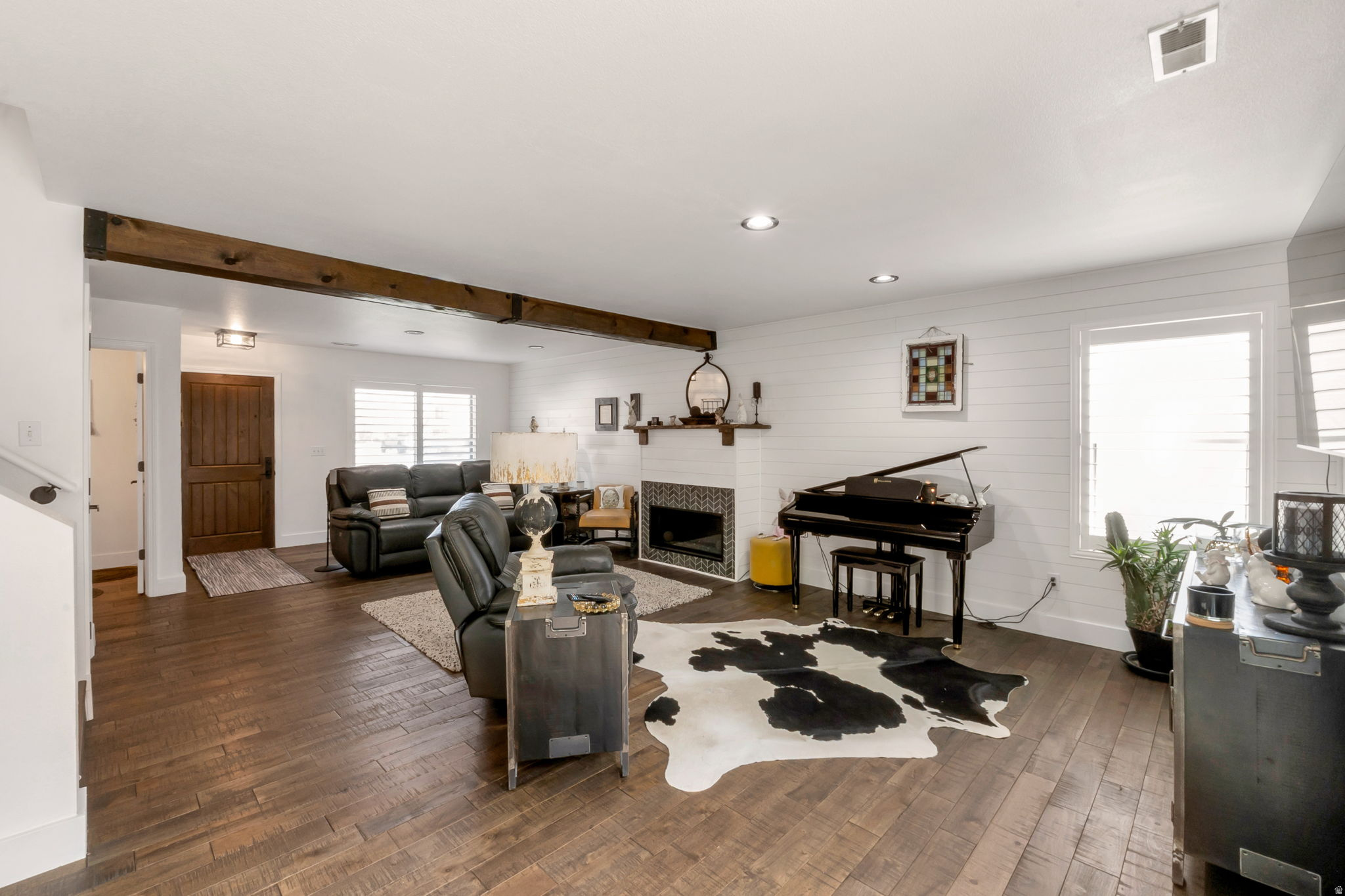 BENNY ESTATES - Residential