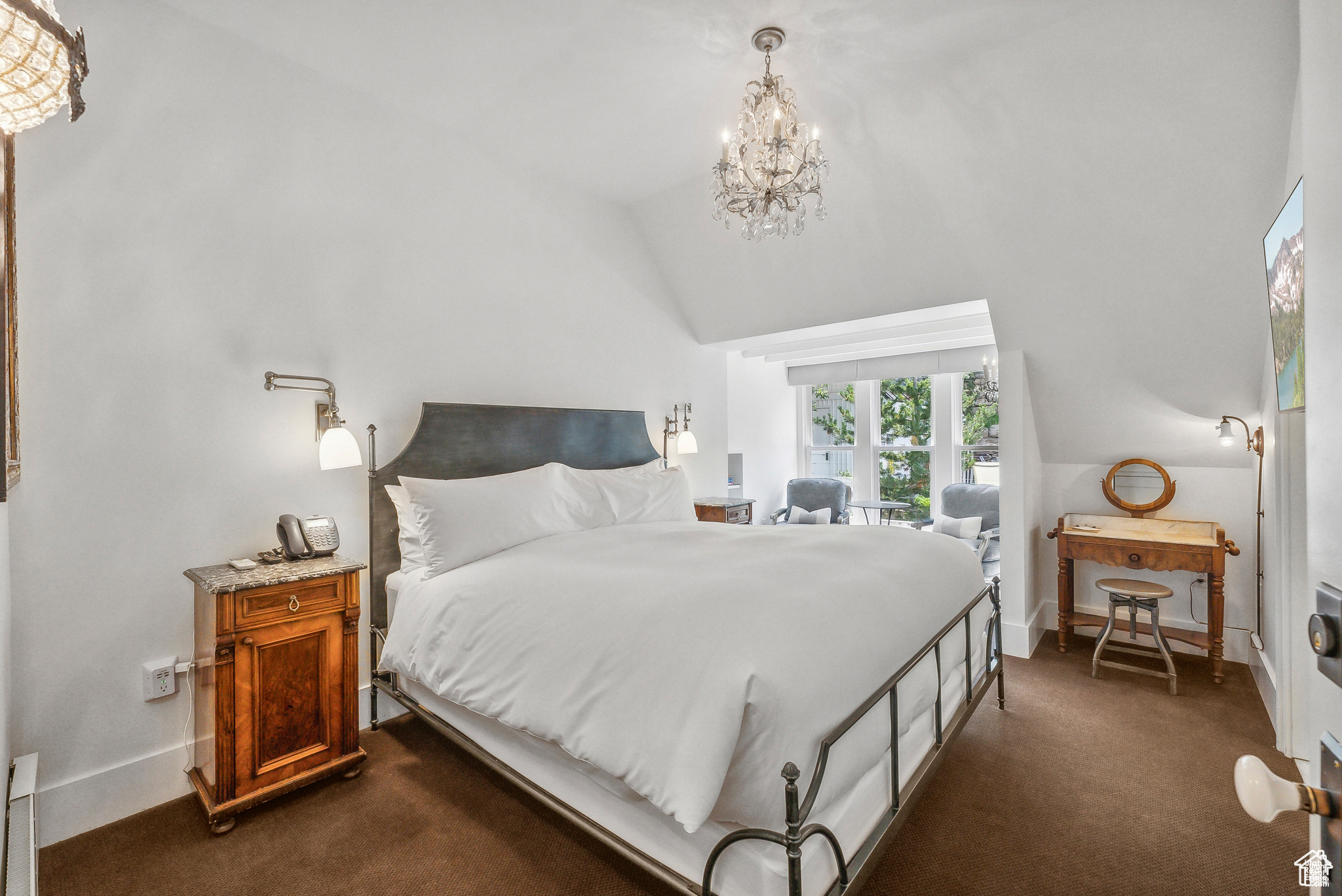 WASHINGTON SCHOOL INN REPLAT - Commercial Sale