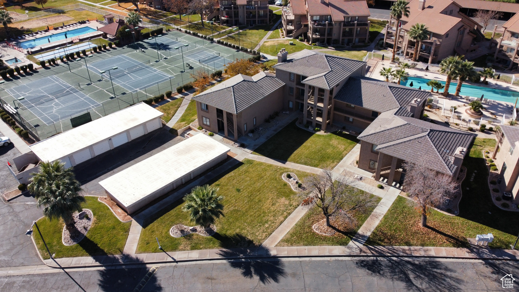 SPORTS VILLAGE 1 - Residential