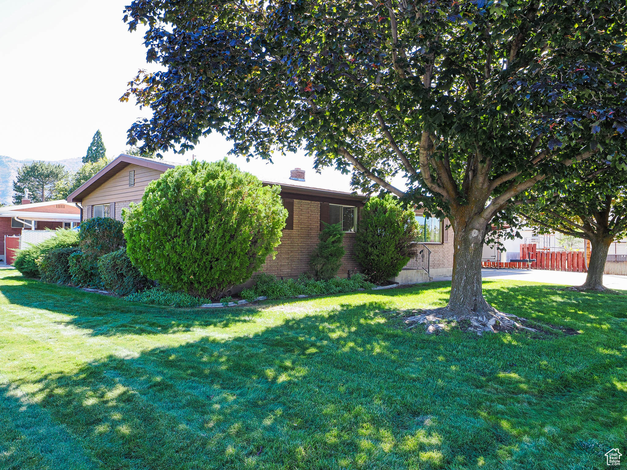 LELAND PARK - Residential