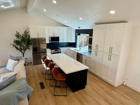 Tiny photo for 2078 E 10140 S, Sandy, UT 84092 (MLS # 2135116)