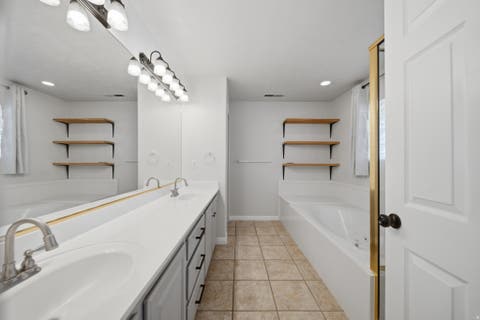 Tiny photo for 2139 E 270 S, Saint George, UT 84790 (MLS # 2169750)