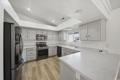 Tiny photo for 2139 E 270 S, Saint George, UT 84790 (MLS # 2169750)