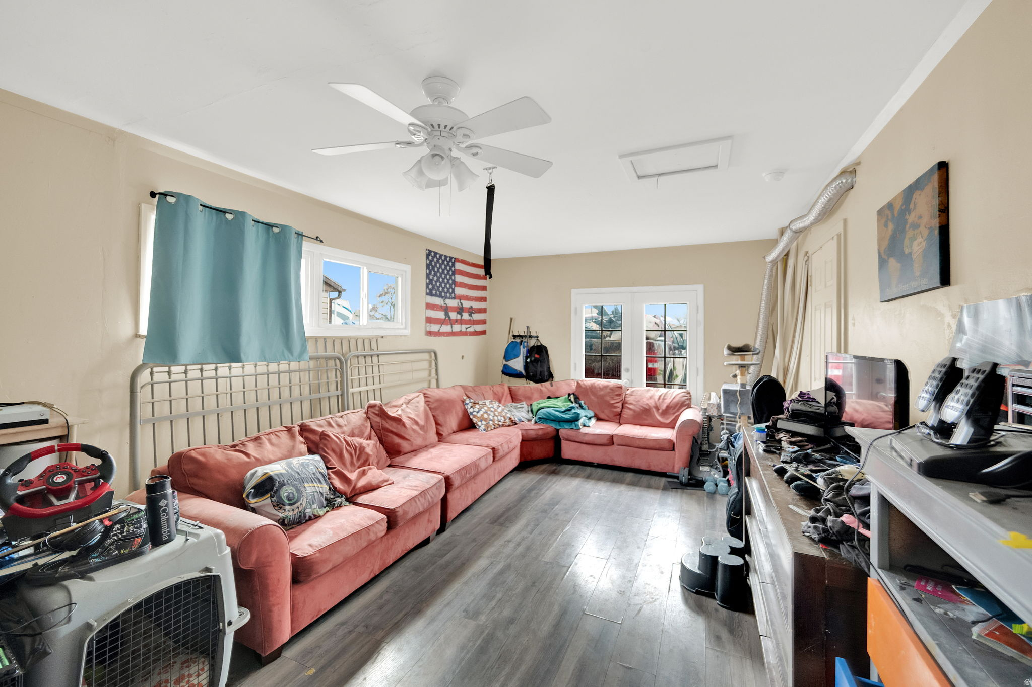 RIVERSIDE - Residential